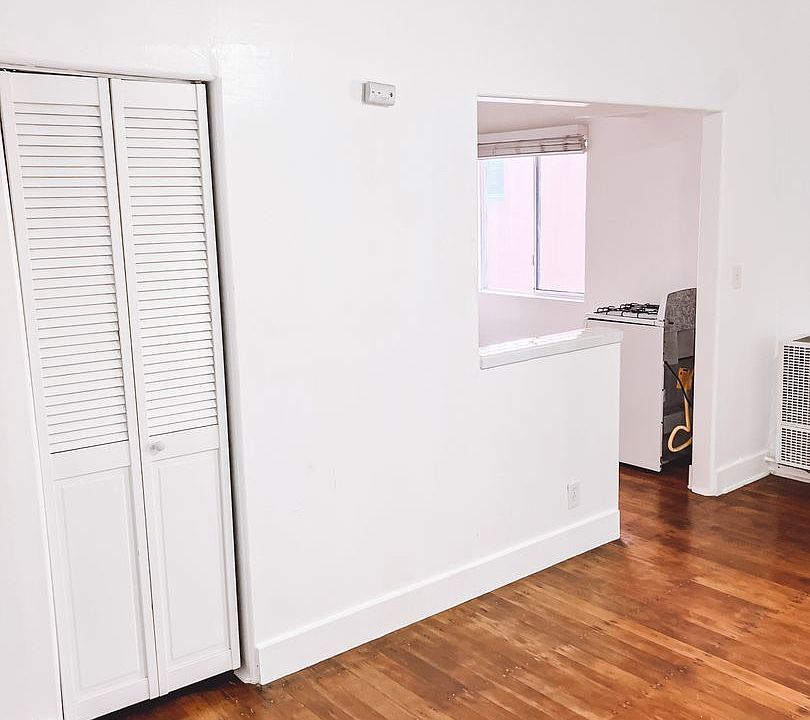 1st image of 144 N New Hampshire Ave APT 22