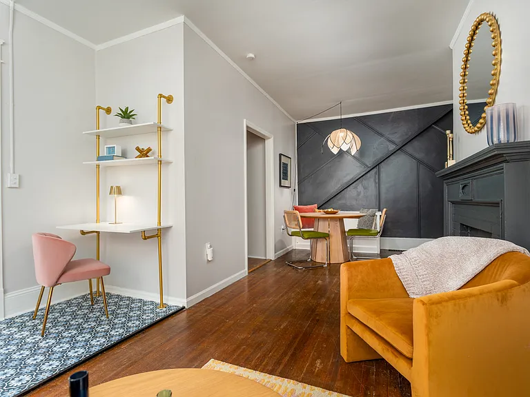 1504 W Friendly Ave #A — Photo 13