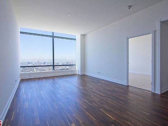 Living Area Oak Floors