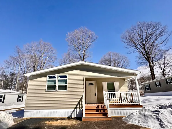 106 Middle Rd, Greentown, PA 18426