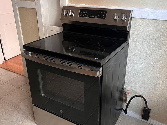 5th image of 5123-5125 Greer Ave #1