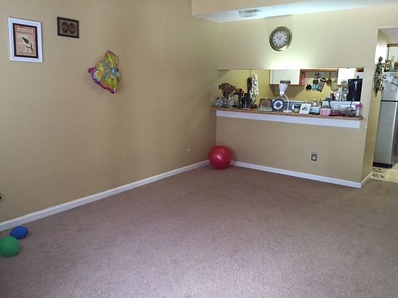 3rd image of 2268 Sandpiper St #E