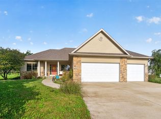 9450 NE 94th St, Bondurant, IA 50035