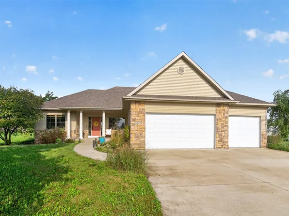 9450 NE 94th St, Bondurant, IA 50035