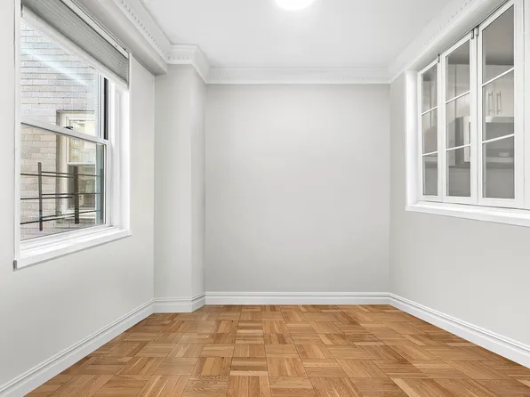 165 East 32nd Street 6H image 10 of 10