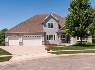 2267 Teakwood Ln SW, Rochester, MN 55902