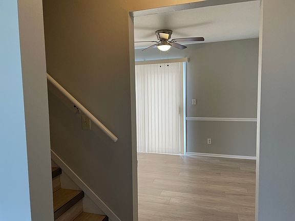 4th image of 3351-3355 Hiwood Ave #349-3351