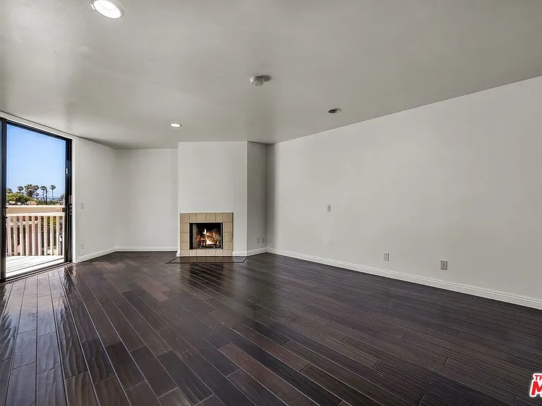 7301 Vista Del Mar Ave #A103 — Photo 9