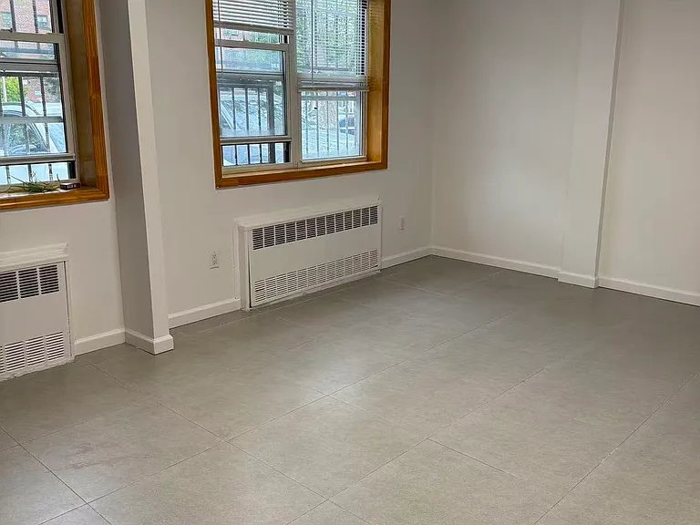 2941 Avenue V #1 — Photo 2
