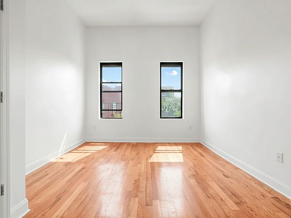 4th image of 396 Manhattan Ave #4A