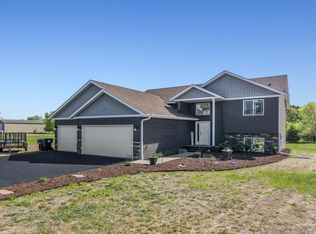 30639 105th St NW, Princeton, MN 55371