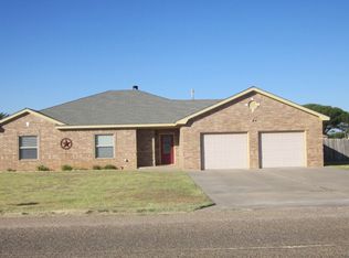 1412 Bravo St, Plainview, TX 79072