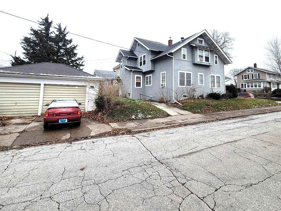 2702 Leclaire St, Davenport, IA 52803 Zillow