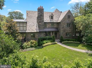 135 Fishers Rd, Bryn Mawr, PA 19010