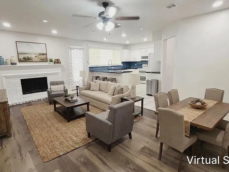 16002 Maple Acres Ct — Photo 4