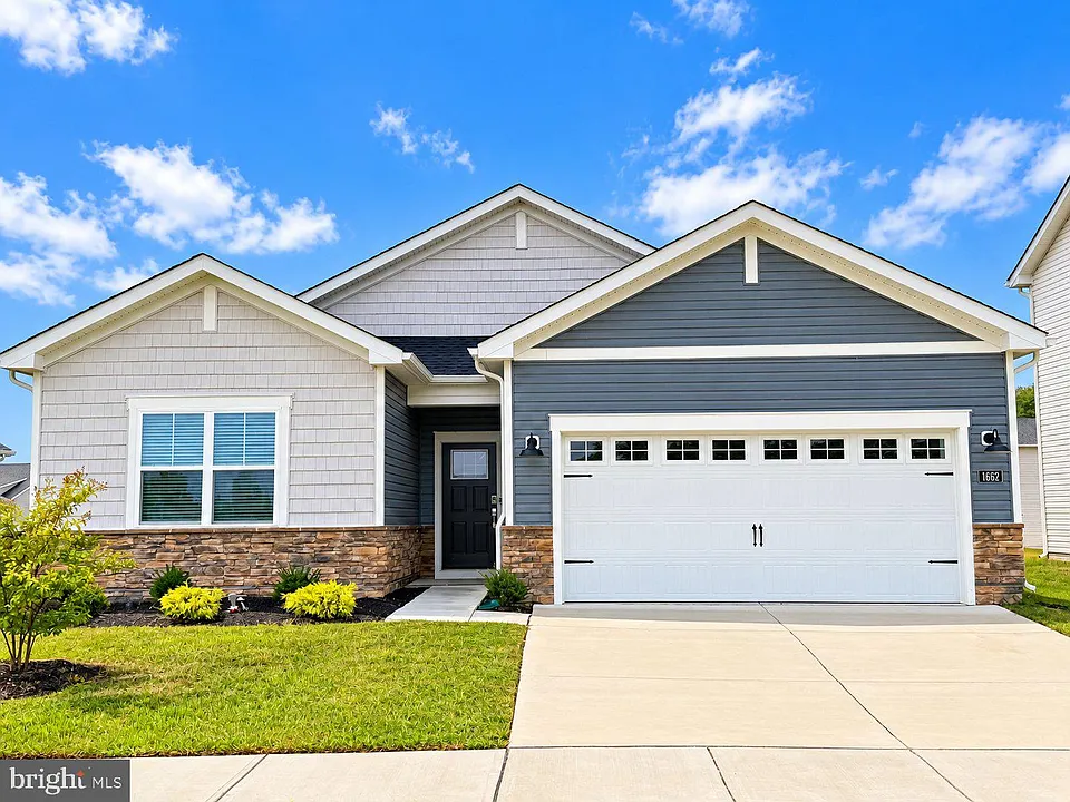 1662 Lake Placid Dr