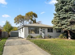 626 Washington Park, Waukegan, IL 60085