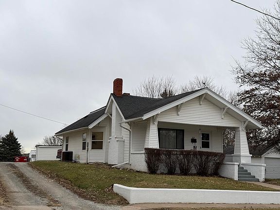 2nd image of 207 S 5th Ave