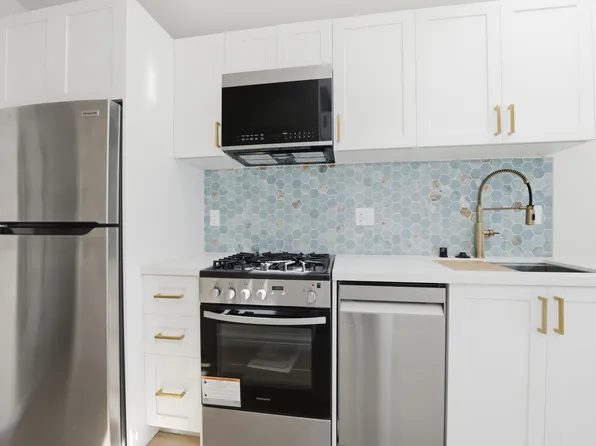 868 Emerald St #866, San Diego, CA 92109