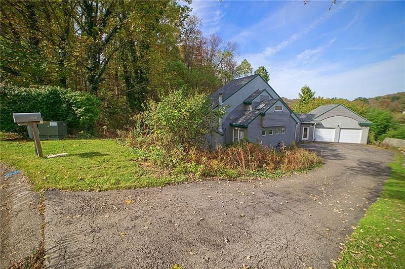 1st image of 313 Amblewood Cir