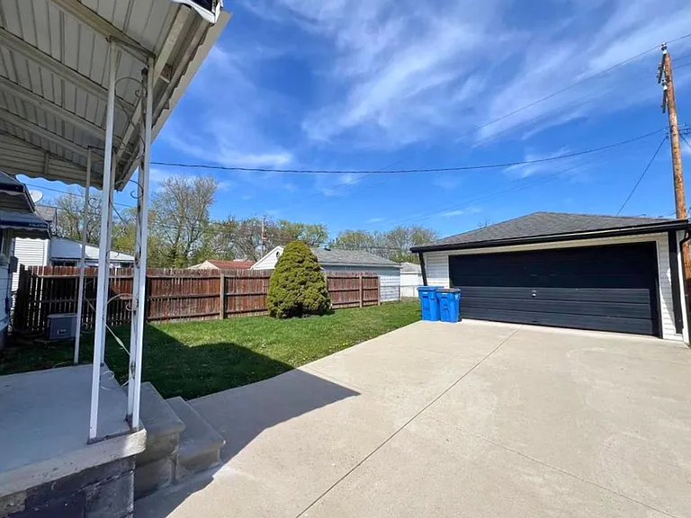 5371 Culver St — Photo 13