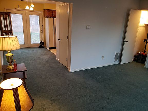 4th image of 5305 Big Tyler Rd APT 5