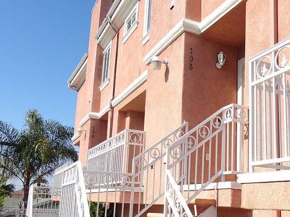 2nd image of 1425 W 224th St #104