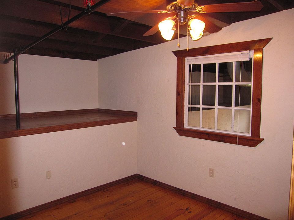 Building Photo 5