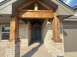 1214 Stonebridge Way, Enid, OK 73703