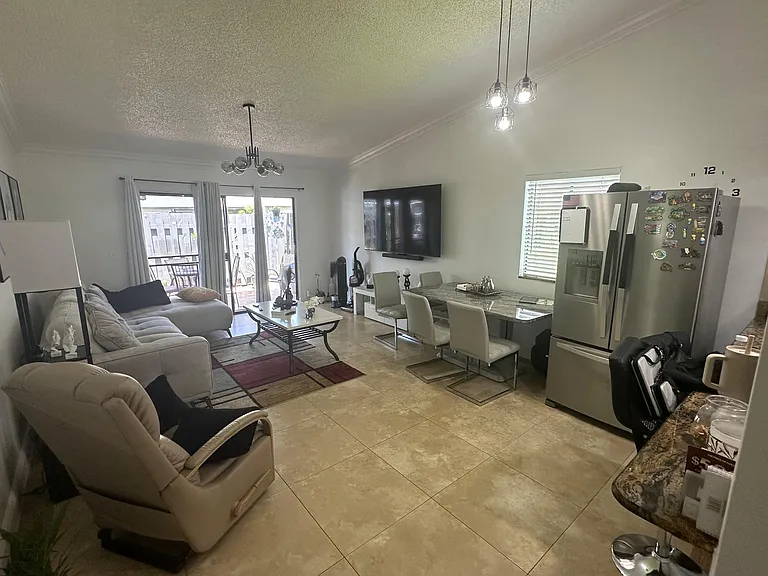 3801 Inlet Cir — Photo 19