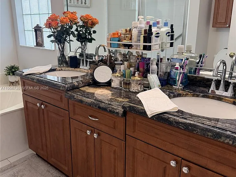 10390 Utopia Cir E — Photo 22