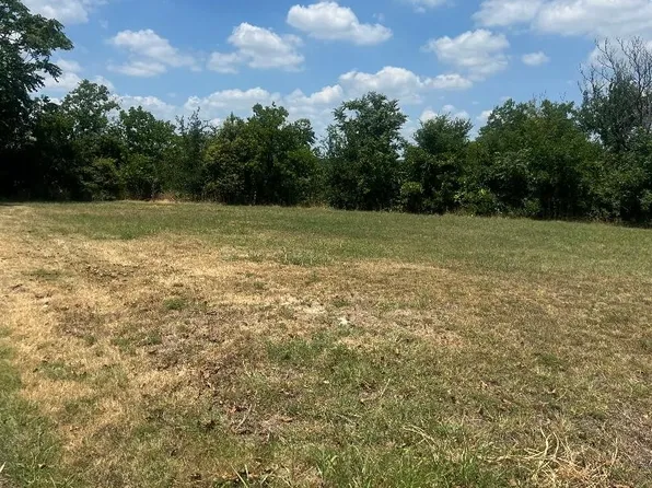 2300 Donnyville Ct, Fort Worth, TX 76119