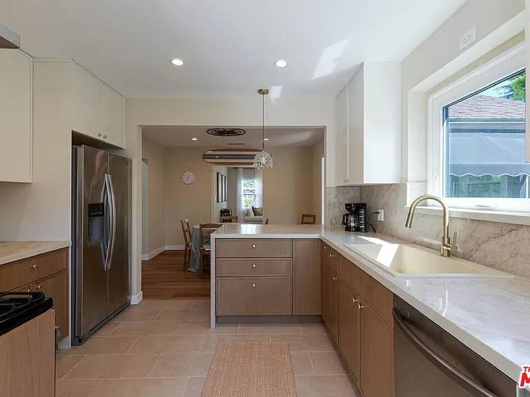 4147 Marcasel Ave — Photo 18
