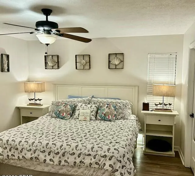 11710 Seashore Ln — Photo 13