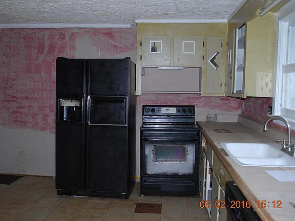 5th image of 310 Orchard Ave