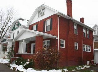 941 7th St, Huntington, WV 25701