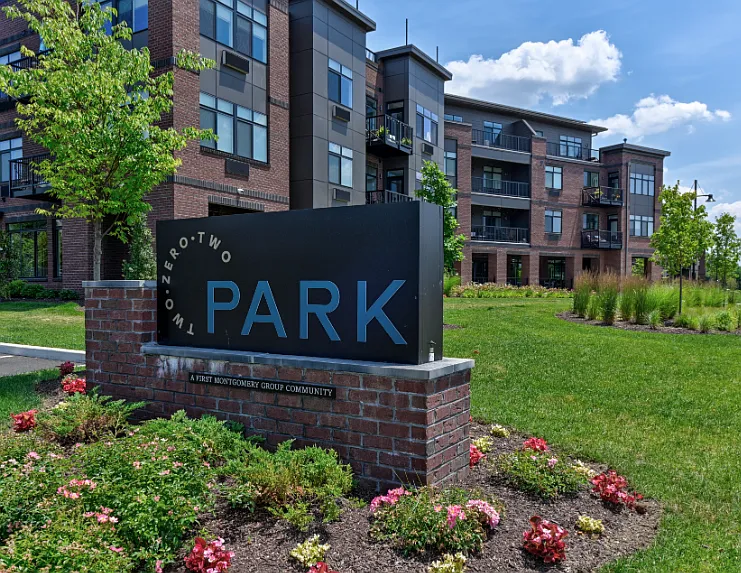 202 Park — Photo 2