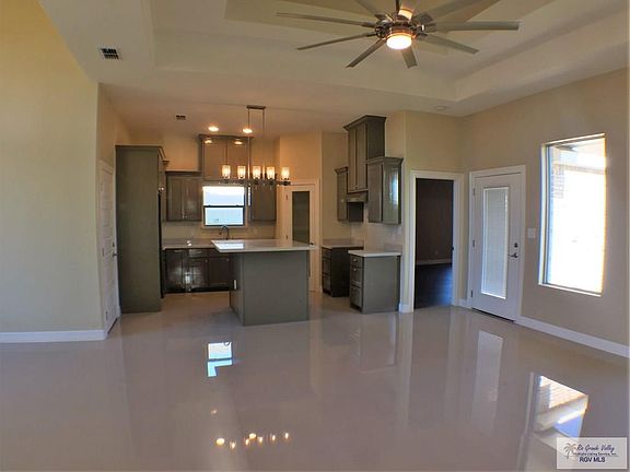 4th image of 16590 Barnes Ct