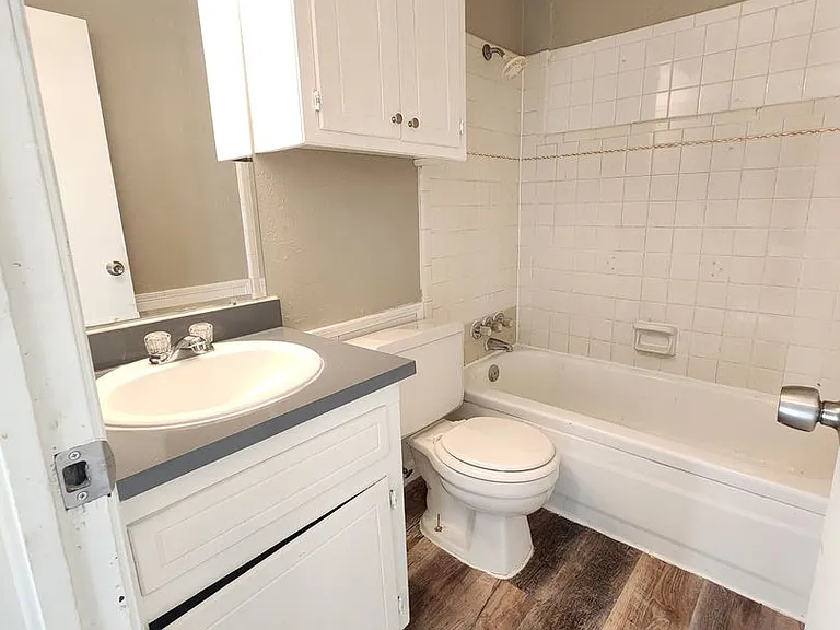 621 Lloyd Ave — Photo 6
