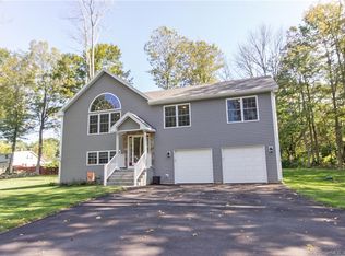 8 S Main St, East Hampton, CT 06424