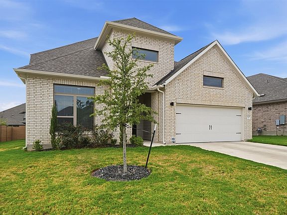 2nd image of 1005 Rollingwood Trl