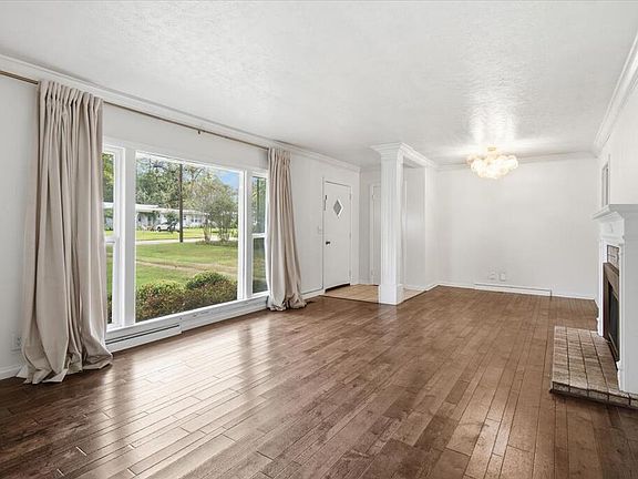 4th image of 513 Gardenia Dr