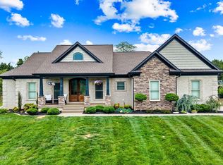 673 Marthas Ct, Mount Washington, KY 40047