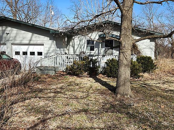4th image of 302 N Dane Rd