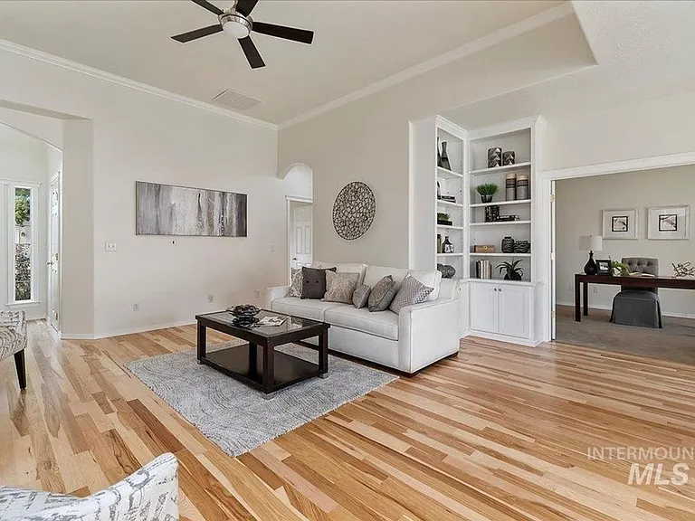 806 S Gray Eagle Way — Photo 4