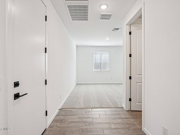 4th image of 15707 W CAMDEN Avenue