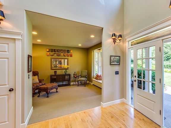 4th image of 9701 Sunny Hill Cir