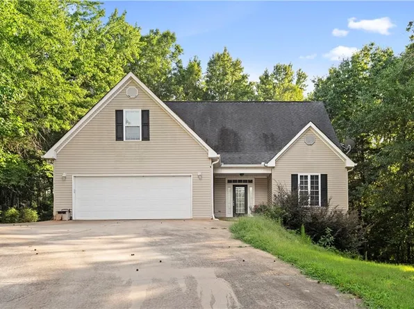 56 Edgar Dr, Commerce, GA 30529