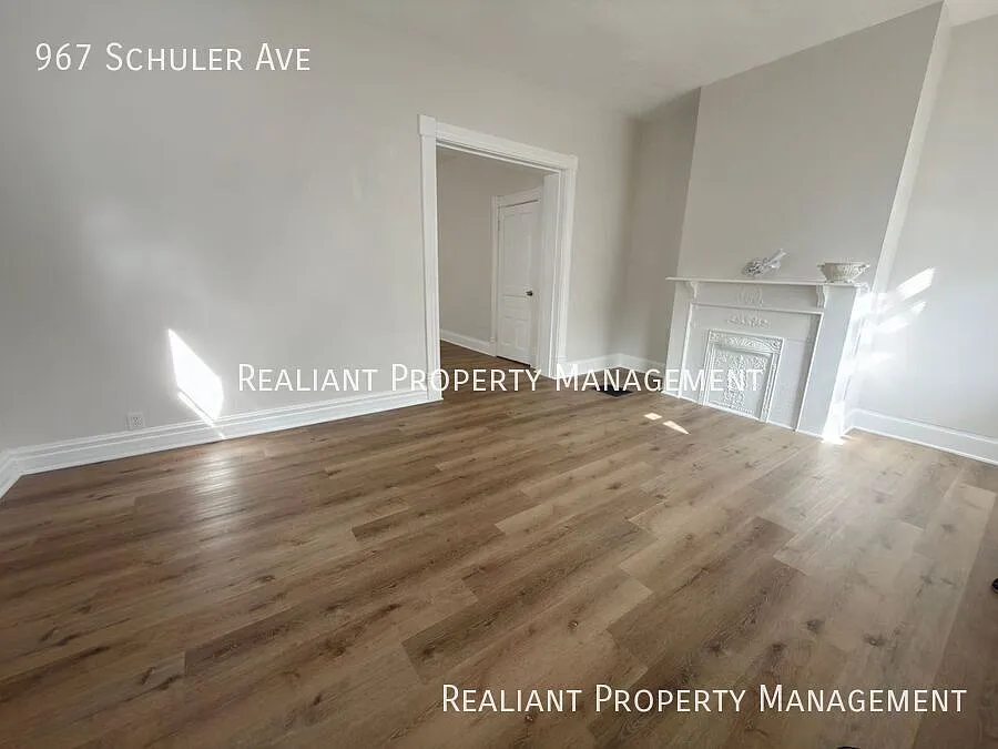 Building Photo - 967 Shuler Ave