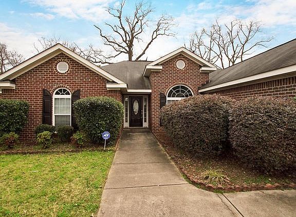2nd image of 3010 Pepperhill Dr